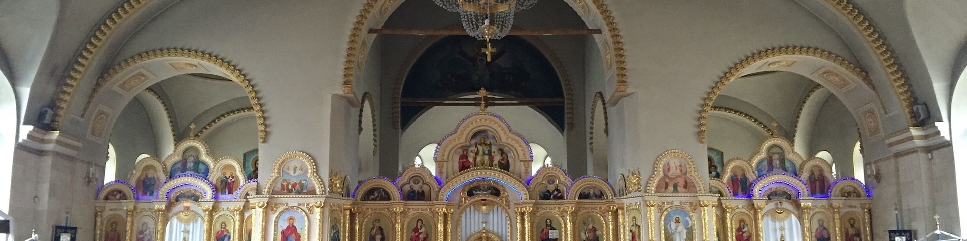 One of the 'plainest' interiors of an Orthodox Church I've ever seen. Still beautiful.