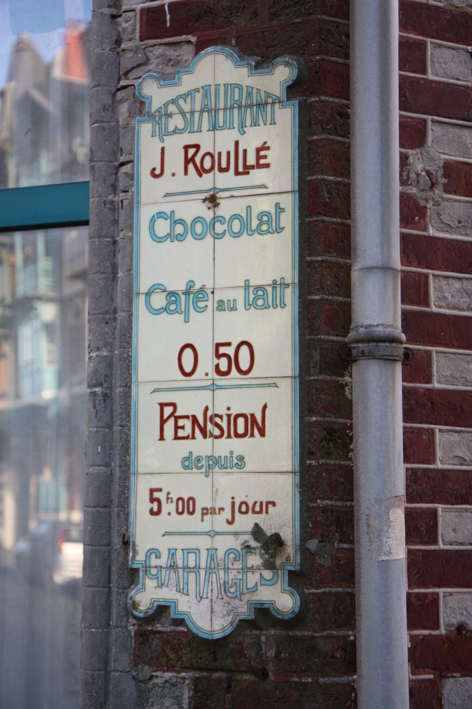 " Belle Époque " style "