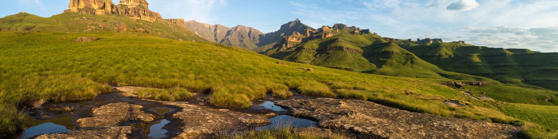 Thin clouds at Garden Castle