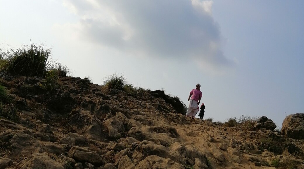 This is a very😍 pretty landmark. There is a big catch. All around the mountains. The cool😍 atmosphere is there