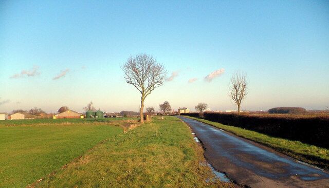 Looking towards Roxton Farm Photo taken on the Keelby to Immingham lane.