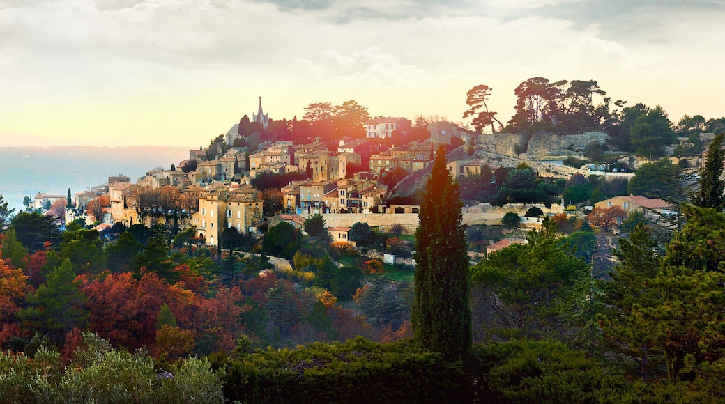 Panorama of Bonnieux village. France