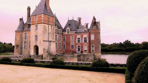 Chateau de La Bussière