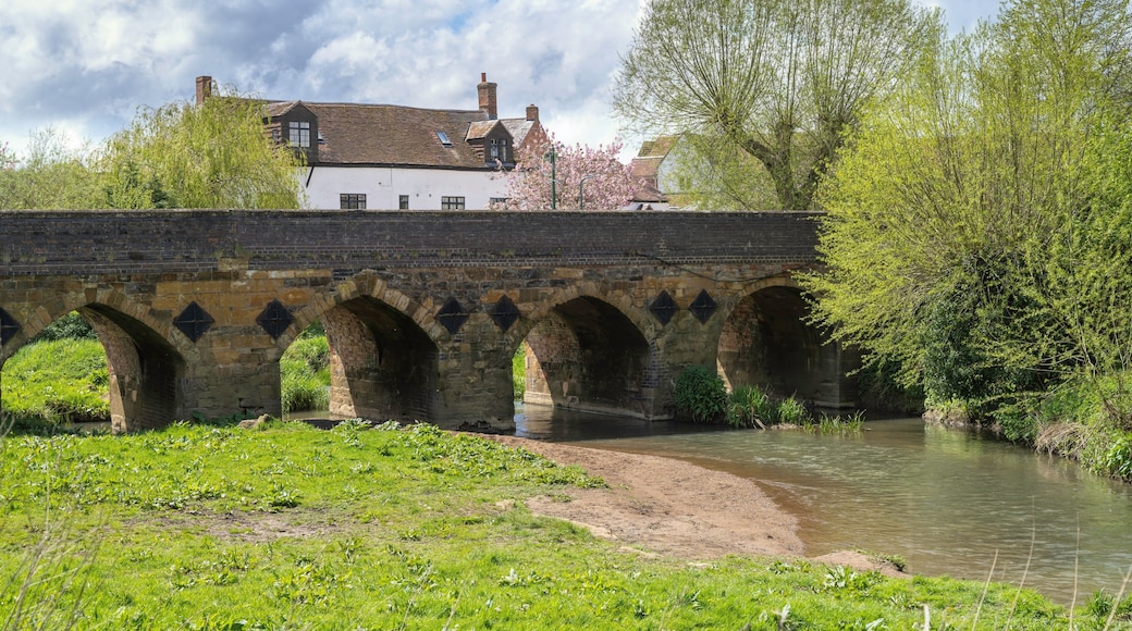希普頓昂斯托爾