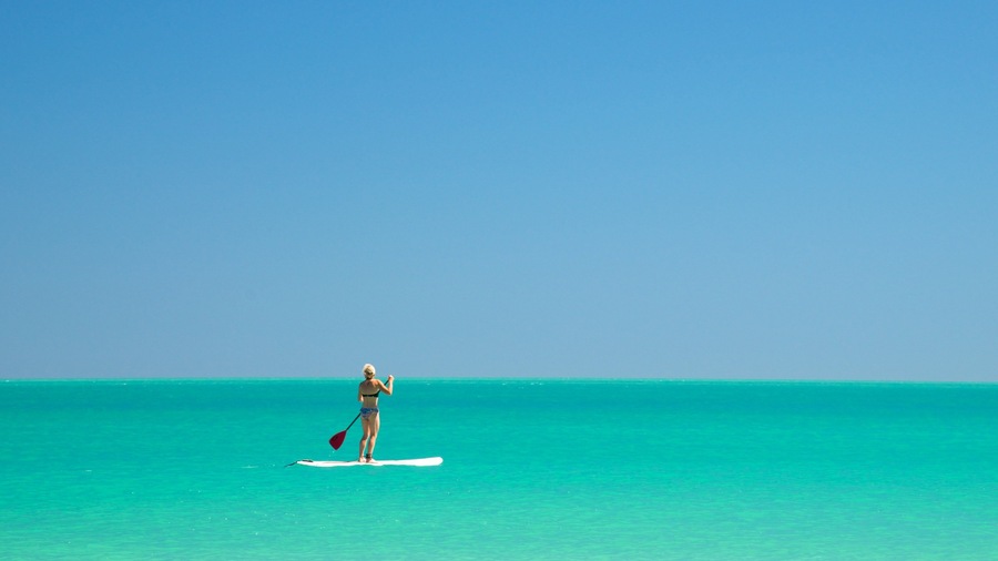 Cable Beach featuring general coastal views, landscape views and watersports