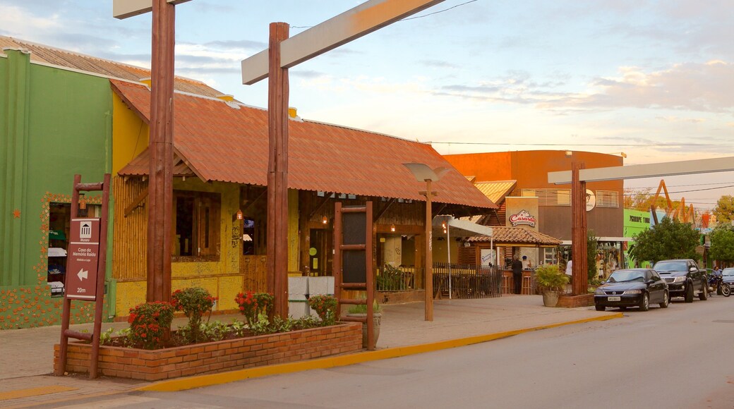 ボニート フィーチャー ストリート シーン