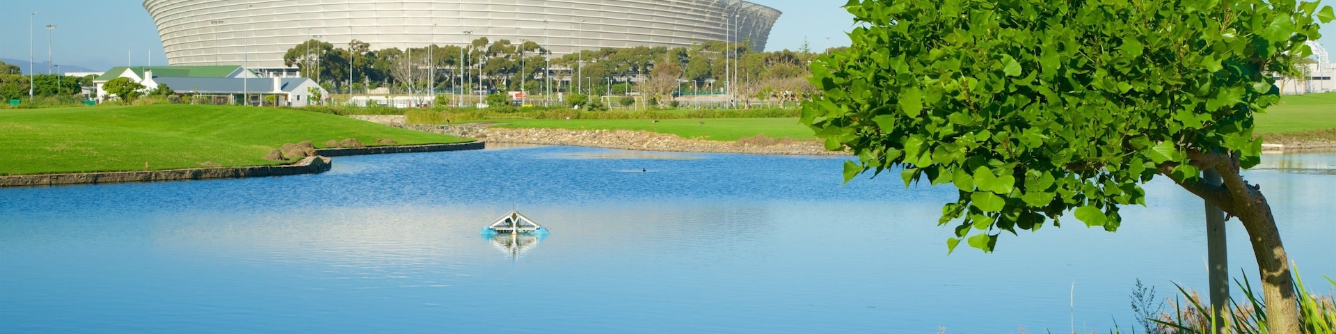 Cape Town Stadium which includes a lake or waterhole