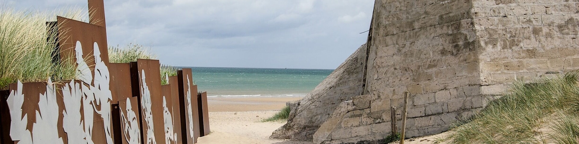 A #beach seems like a fun place to go in early June, until you add 50 lb of gear, a weapon and machine-gun fire spraying out of fortified #bunkers. And that was just the start of the hardships faced by the Canadian troops that came ashore at Courseulles-sur-Mer, #France 🇫🇷 in 1944!
#LifeAtExpedia
