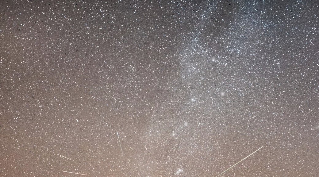 #BvSAstro Everything just really worked in my favor that night - the wheat had been harvested the day before, leaving nice and tight bales everywhere, the sky was clear as it gets, and it was the peak of the perseid meteor shower. Just perfect.