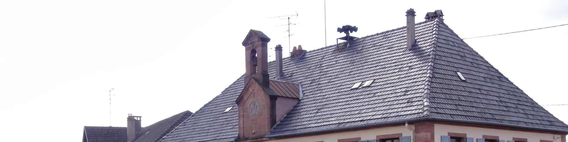 This building is indexed in the Base Mérimée, a database of architectural heritage maintained by the French Ministry of Culture, under the reference IA67009725 .