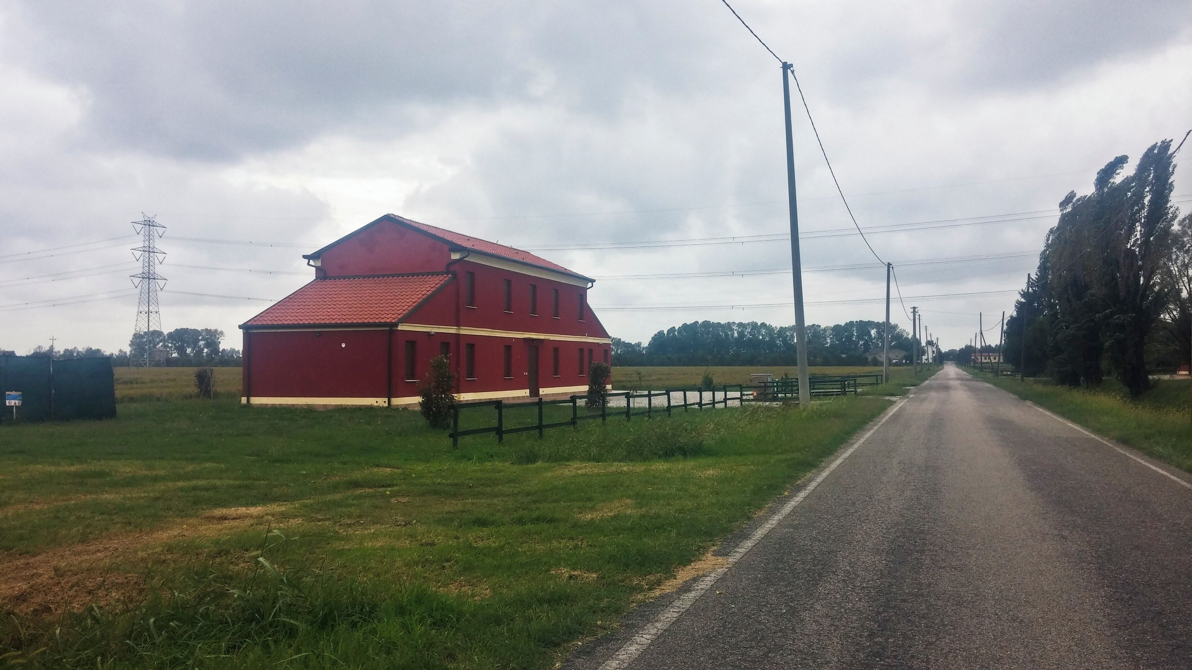 Uno dei quattro edifici restaurati su cinque del borgo rurale della tenuta di Ca’ Vendramin oggi adibiti a residenza dell'agriturismo