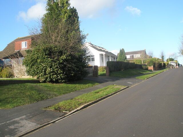Houses in London Road