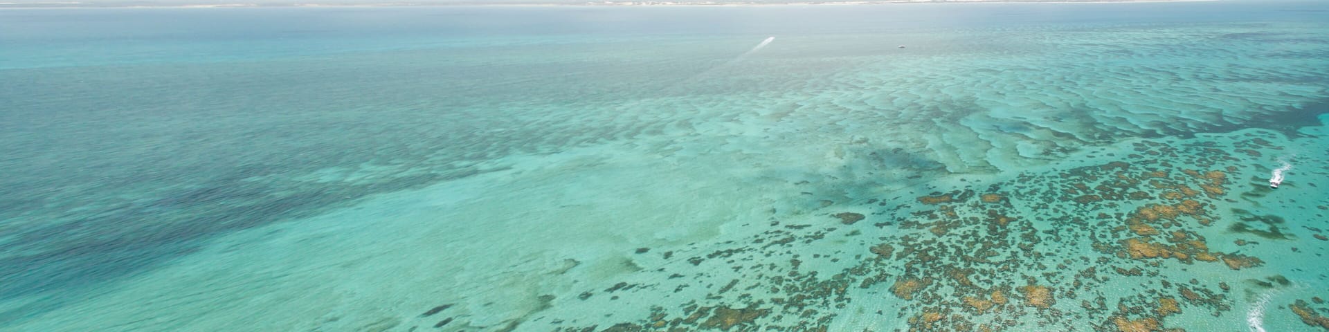Imagem Aérea das Parrachos de Maracajaú, o Caribe Brasileiro no Município de Maxaranguape, no Rio Grande do Norte, Brasil