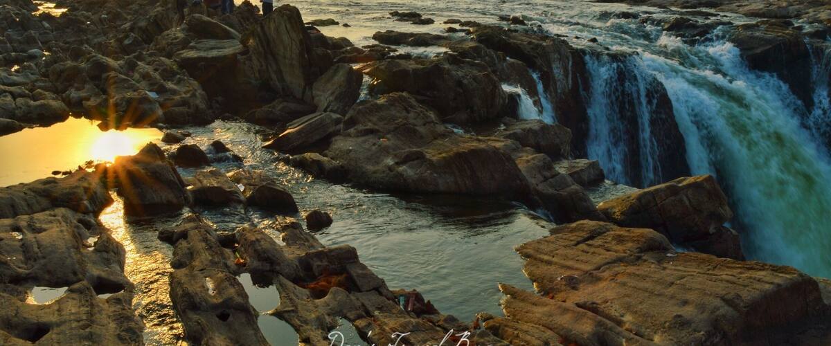 I was never an early morning bird but I think travelling and my crave for capturing the Sunrises has turned me into a morning person now. .
I love mornings now a days. That fresh air, singing of birds and lovely light work of Sun indeed make every morning more special. . .
#indiaclicks #yourshotphotographer #NGTDailyShot #Natgeotravel #CNtravelerindia #Beautifuldestinations #LonelyPlanetIndia #indiaclicks #theweekoninstagram #indiapictures #storiesofindia
#IncredibleIndia #_soi #igramming_india #indiatravel #indiatourism #travelrealindia #Lifewelltravelled #travelbug #traveladdict #travellife #travels #travelgram #instatravel #instatraveling #instapassport #travelblog #travelblogger #passionpassport #ilovetravel #historytv18india
#Sunsets #GoldenHour #Sunrise #Troverontuesday #troveron #Lifeatexpedia