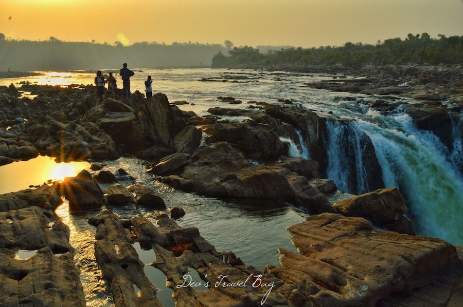 I was never an early morning bird but I think travelling and my crave for capturing the Sunrises has turned me into a morning person now. .
I love mornings now a days. That fresh air, singing of birds and lovely light work of Sun indeed make every morning more special. . .
#indiaclicks #yourshotphotographer #NGTDailyShot #Natgeotravel #CNtravelerindia #Beautifuldestinations #LonelyPlanetIndia #indiaclicks #theweekoninstagram #indiapictures #storiesofindia
#IncredibleIndia #_soi #igramming_india #indiatravel #indiatourism #travelrealindia #Lifewelltravelled #travelbug #traveladdict #travellife #travels #travelgram #instatravel #instatraveling #instapassport #travelblog #travelblogger #passionpassport #ilovetravel #historytv18india
#Sunsets #GoldenHour #Sunrise #Troverontuesday #troveron #Lifeatexpedia