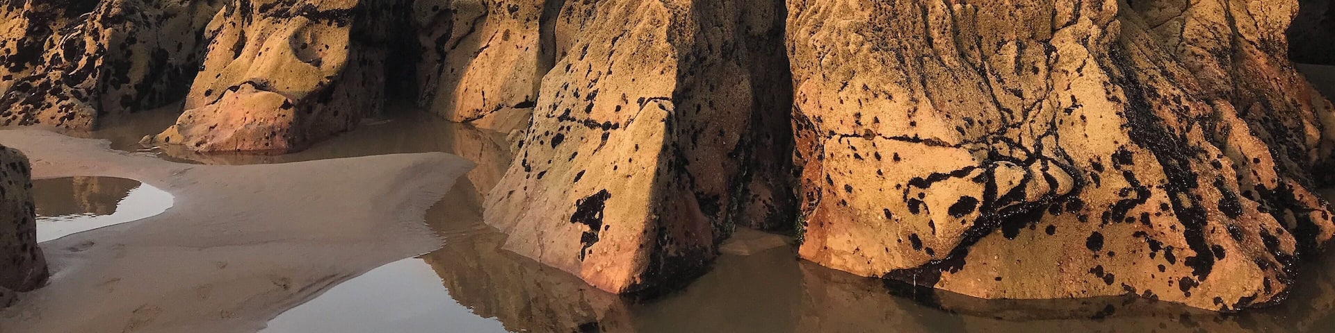 Imin Tourga beach in Mirleft Morocco has one of the cleanest and largest shorelines in Mirleft. This was taken as the sun was setting. It’s also a great place to watch the sunset. #morocco #mirleft #imintourga #travelmorocco #travel #africa #beaches #northafrica #flashpackingbarbie #nofilter #naturallight #moroccanbeaches