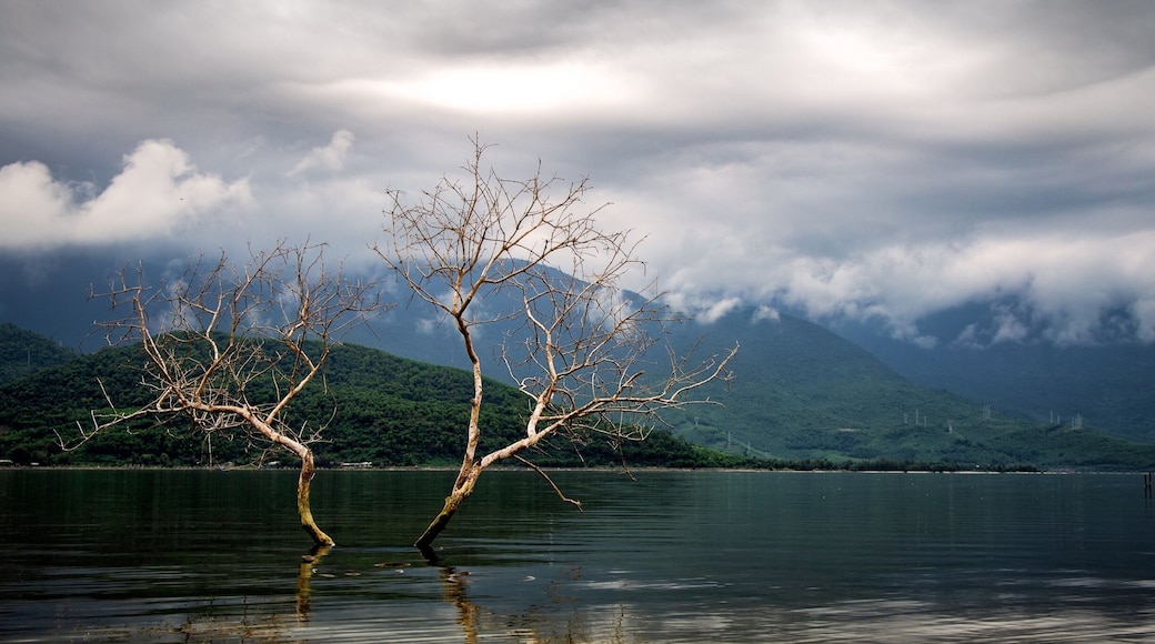 This is Lap An Lagoon, off the beaten track from Hue to Da Nang. If you head off the main road for about 1 km before you hit the pass going south you can find this peaceful fishing village on this amazing lagoon. There are some coffee shops at the side of the lagoon and a few tourists, but plenty space and opportunities to grab a great image of you have the time.