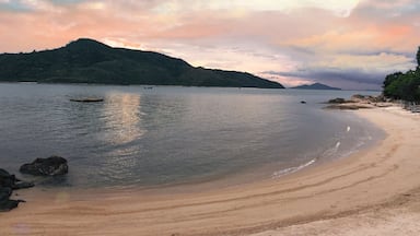 Beautiful sunset at Ninh Van Bay.
#LifeAtExpedia #WeLoveOurMarkets #NhaTrang #Sunset #PartnerEvent #2018