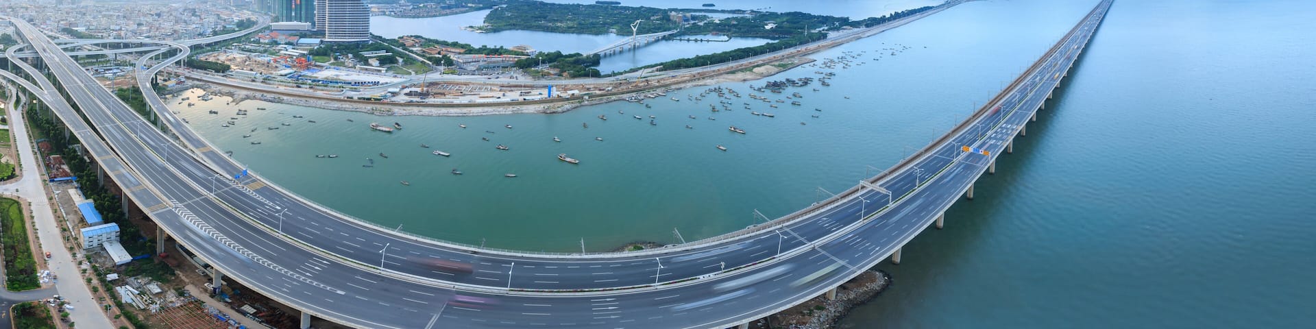 Xiamen Xinglin Bridge Seascape