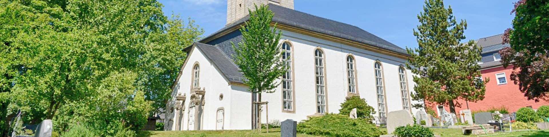 This is a photograph of an architectural monument. It is on the list of cultural monuments of Bayern, no. D-4-75-189-5