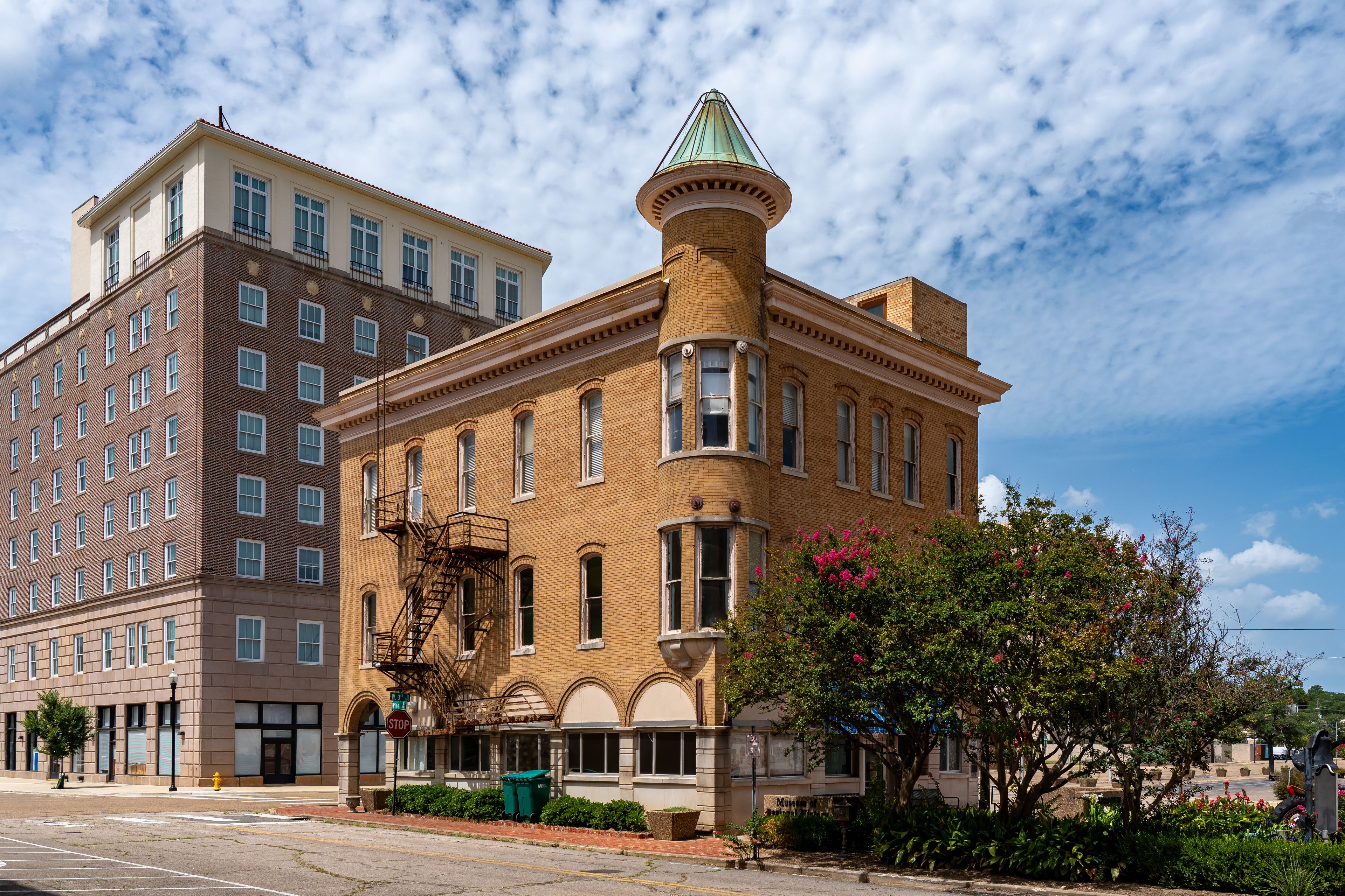 Offenhauser Building - Texarkana Regional History Museum
