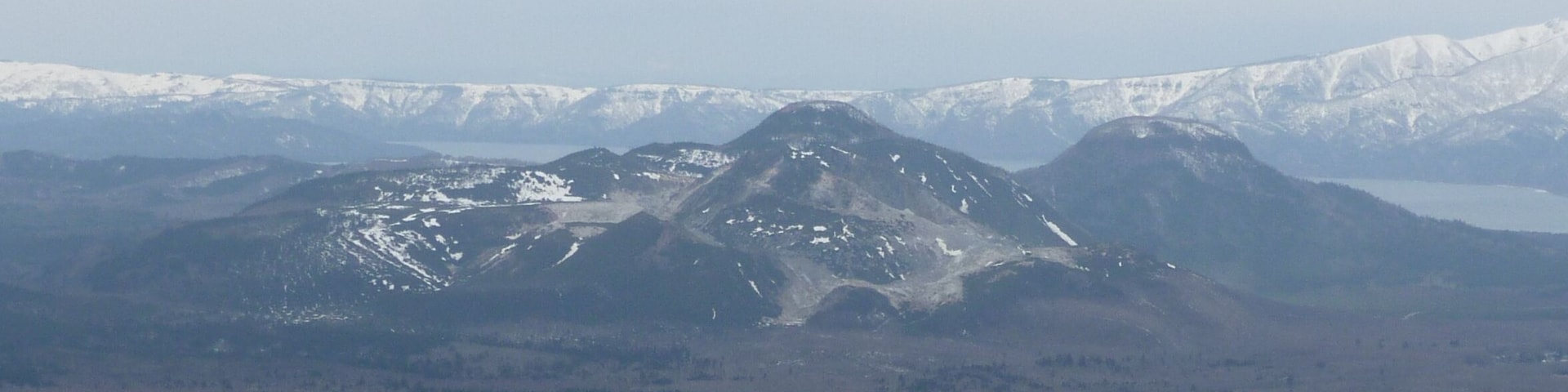 弟子屈町摩周第3展望台から見たアトサヌプリ