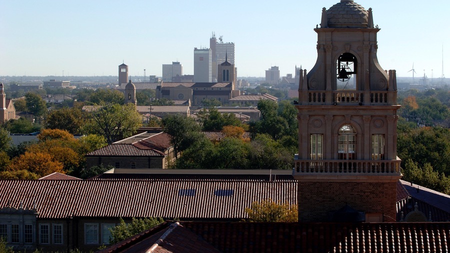 Lubbock showing a city, skyline and a church or cathedral
