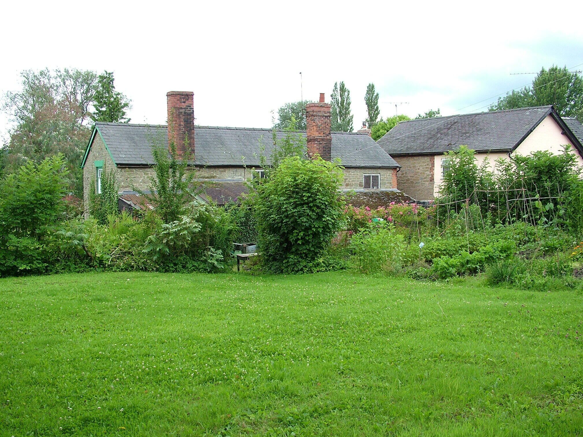Sun Inn gardens, Leintwardine . Rear view of the historic Sun Inn and it's garden in 2009 - due to have a new extension built over the vegetable plot in 2010. http://www.suninn-leintwardine.co.uk/