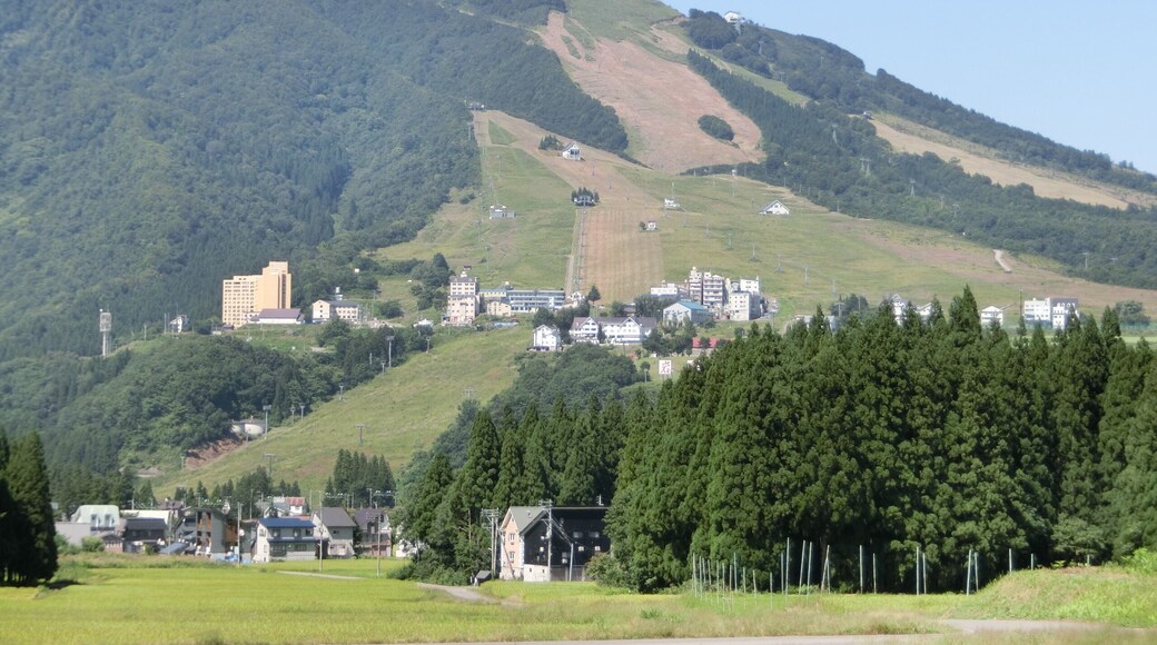 Mount Iiji seen from the SSW.