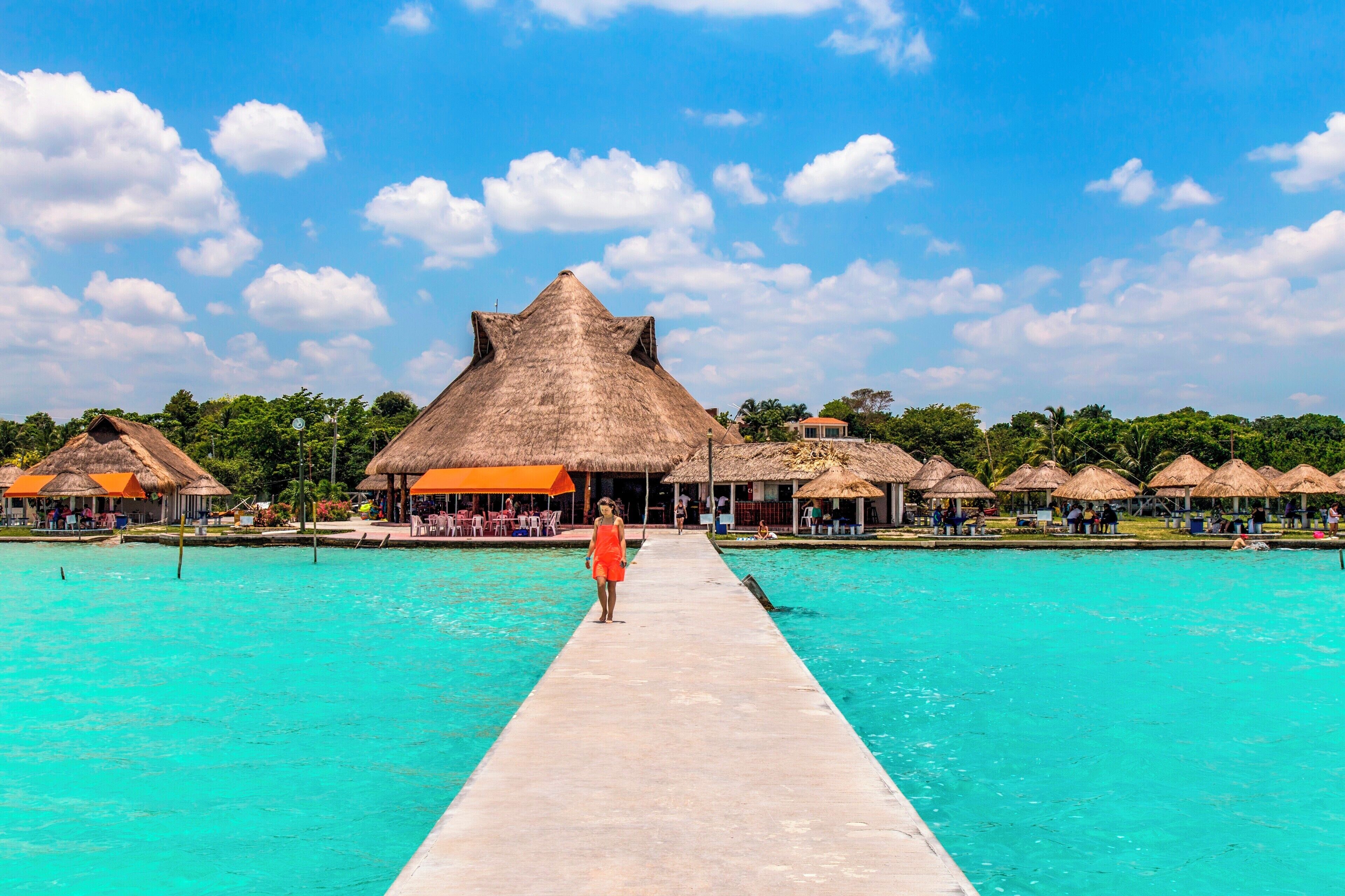 Yucatan Peninsule does not only offer perfect nightlife or Aztec Ruins. You will be amazed by the color of the water in Bacalar. #LifeAtExpedia 
