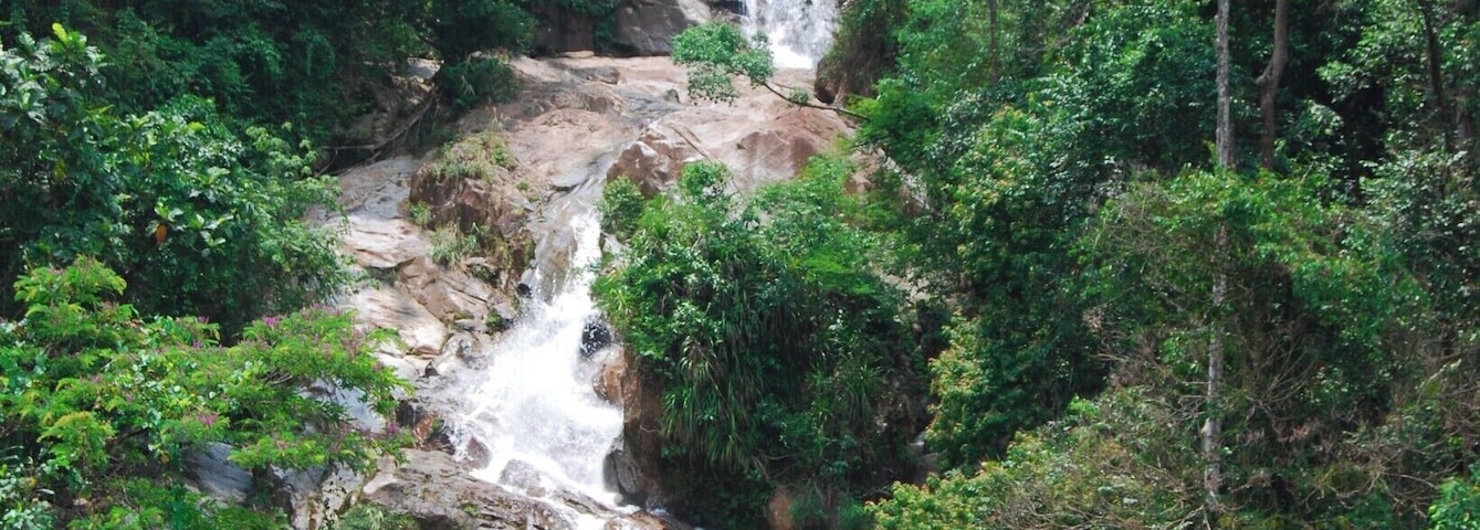 Driving along the A6 through Perak is a really neat thing to do. It is a gorgeous, curvy road with wonderful views of mountains and valleys through rural Malaysia. This waterfall is on the A6 exactly where I marked it on the map. It was a surprise to us! After you pass over the falls on the bridge there is a "parking area" on the left hand side. Basically a small gravel pull off. You can walk down a set of stairs that go to the bottom of the falls. The view is actually not that good from the bottom so we walked back to the bridge and took this shot from there. Be careful since it is a road and people are not the best drivers in Malaysia!
