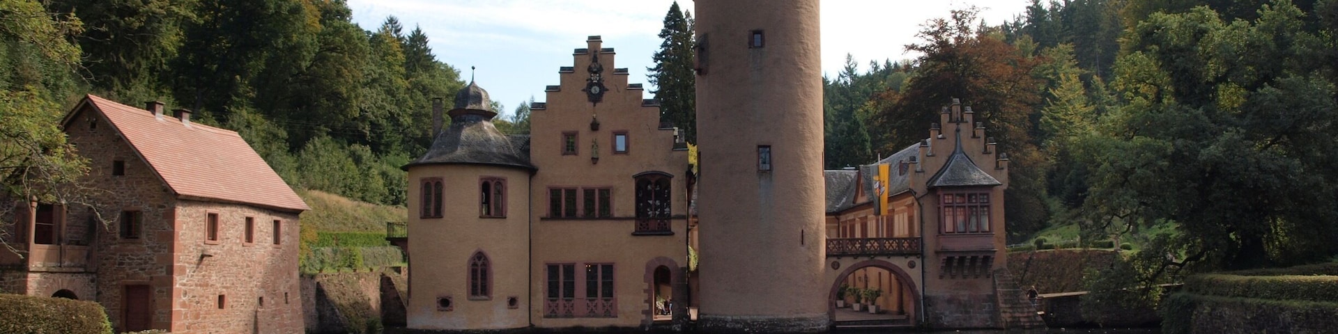 The last of the castles on our recent tour of Germany, but by no means the least.
What a stunning setting for a castle! Well worth a visit (the hotel right next door is very charming too!)
Wikipedia describes it as follows:
Mespelbrunn Castle is a late-medieval/early-Renaissance moated castle on the territory of the town of Mespelbrunn, between Frankfurt and Würzburg, built in a tributary valley of the Elsava valley, within the Spessart forest. It is a popular tourist attraction and has become a famous Spessart landmark.
#instone