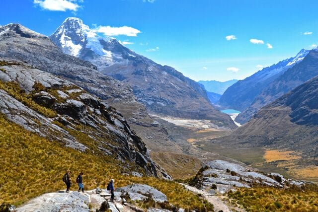 In Peru's Cordillera Blanca is the stunning 4 day 'Santa Cruz trek', taking in rivers, lakes mountains, glaciers llamas and so much more.  Some top-notch #hiking!