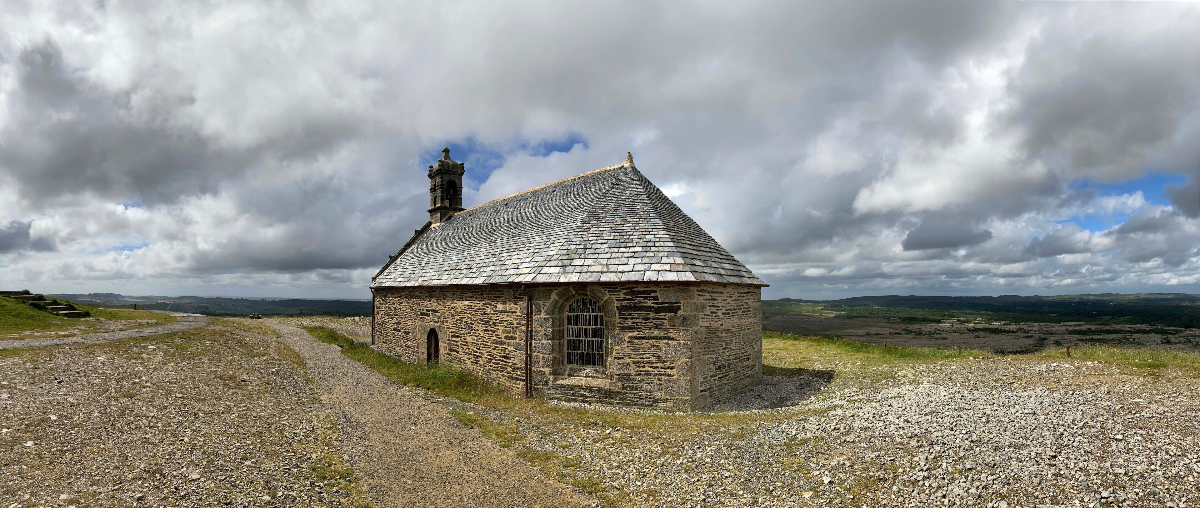 La chapelle Saint-Michel de Brasparts en 2024 dans les monts d'Arrée en Bretagne Cornouaille Finistère France	