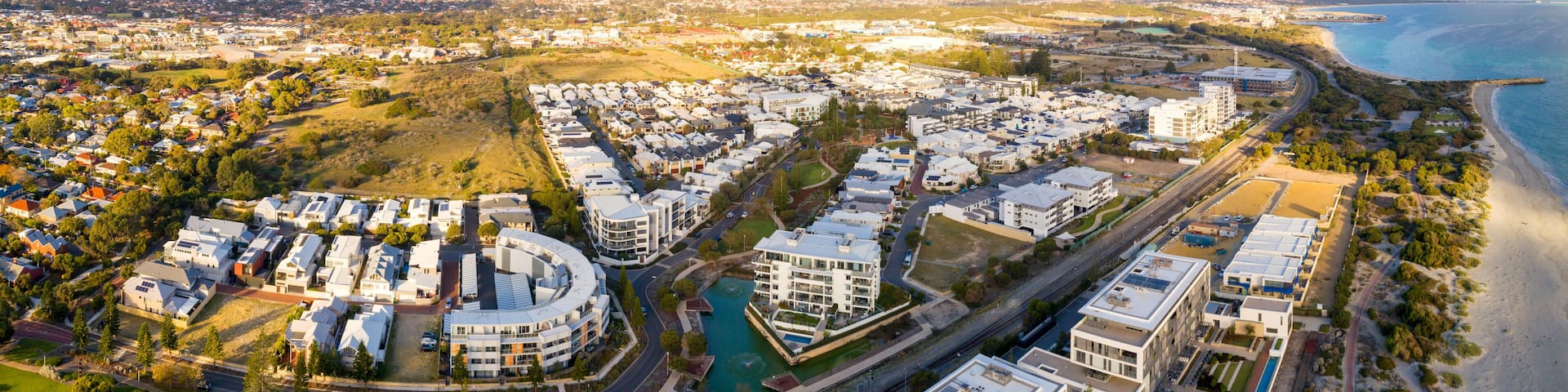 aerial view of the waterfront city life, south Fremantle, Perth, Western Australia, Australia, Ozeanien