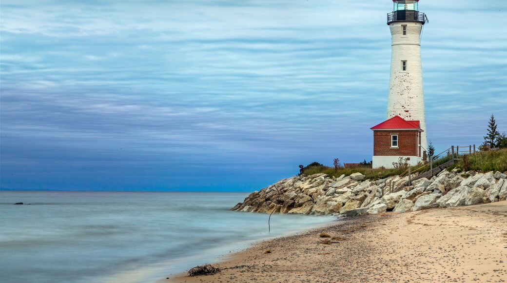 Crips Point Lighthouse at Sundown