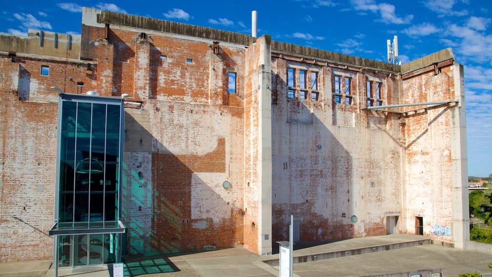New Farm showing heritage architecture