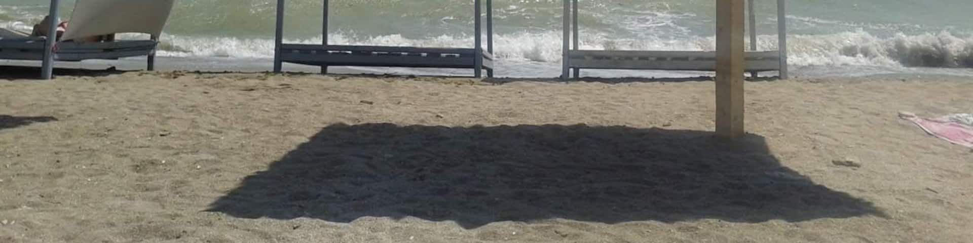 Good music, cold drinks, sun & sea! What else is there?