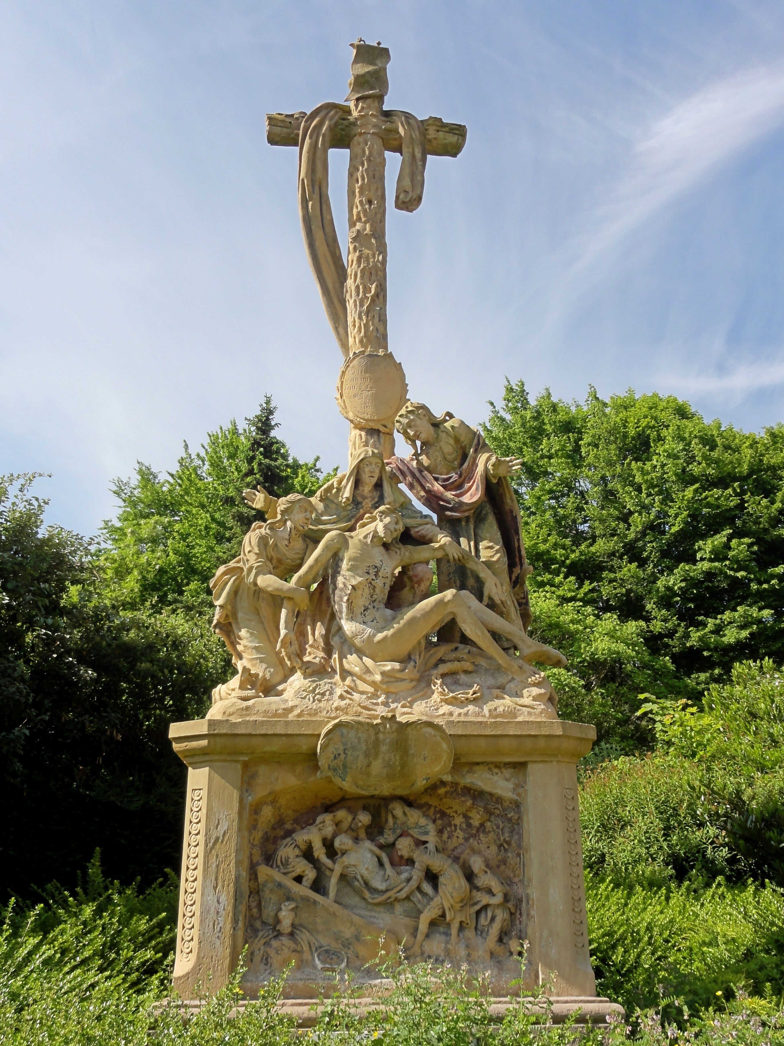 This object is indexed in the base Palissy, database of the French furniture patrimony of the French ministry of culture, under the reference IM68007635.