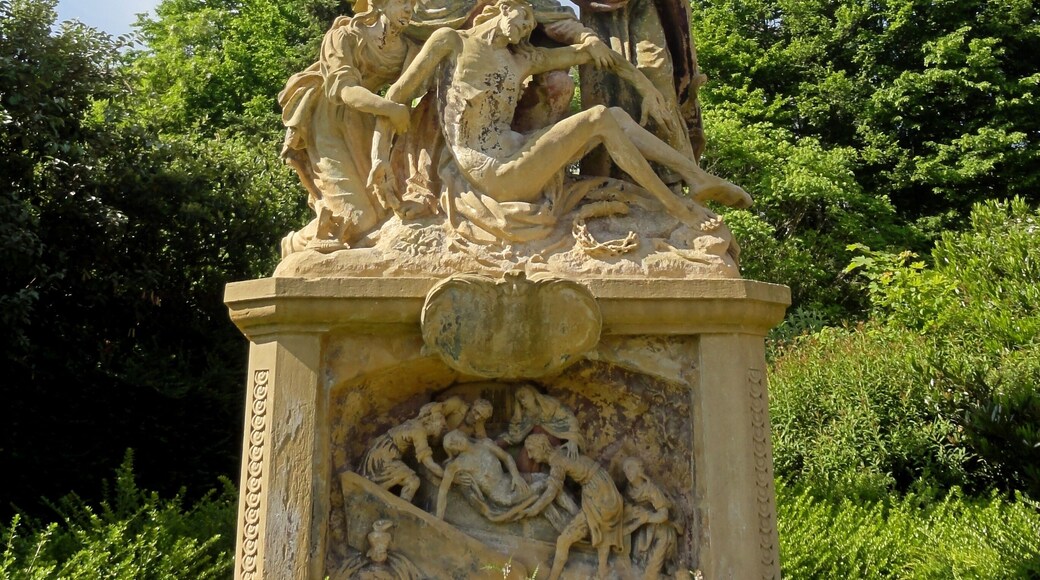 This object is indexed in the base Palissy, database of the French furniture patrimony of the French ministry of culture, under the reference IM68007635.