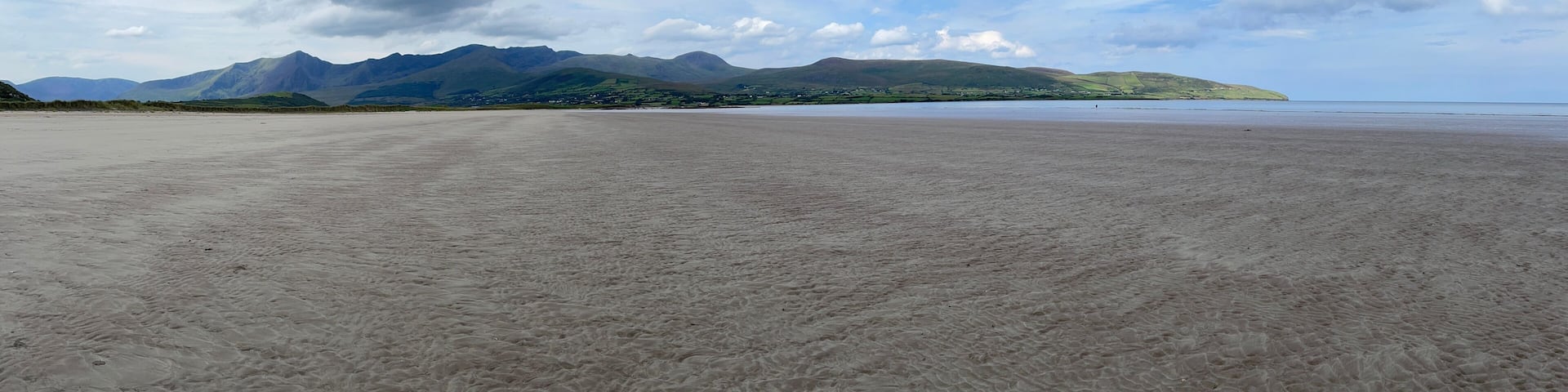 Fermoyle Beach in Brandon Bay and Brandon Mountains in the Dingle Peninsula in County Kerry - Ireland