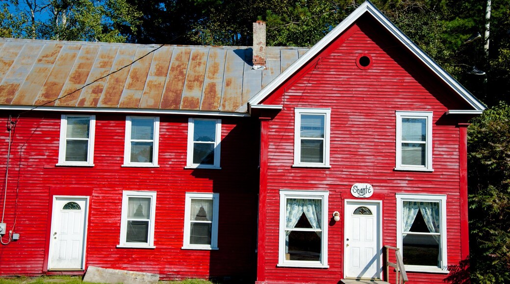 The Forks mostrando una casa