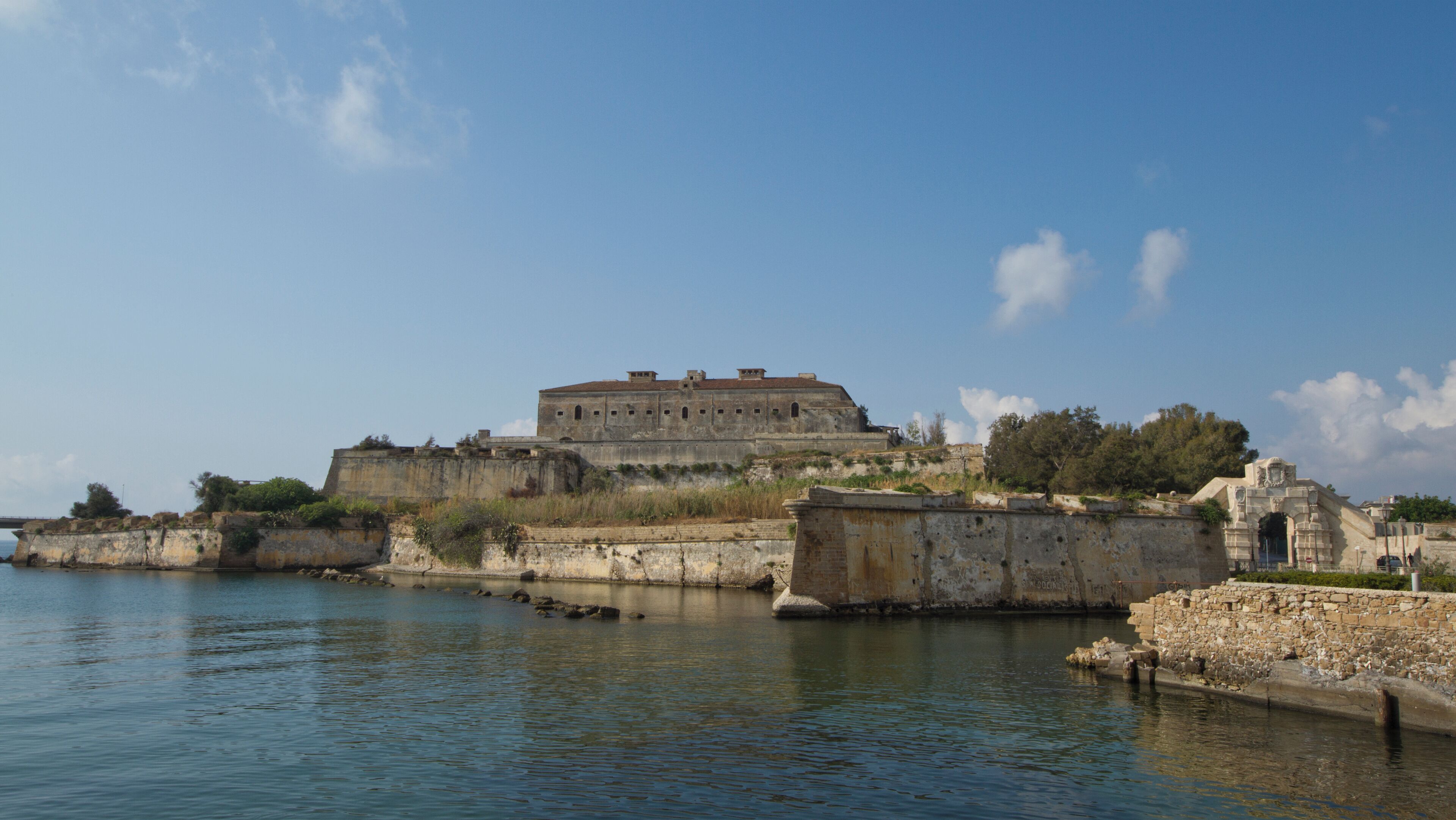 Augusta - Castello Svevo e Cinta Bastionata