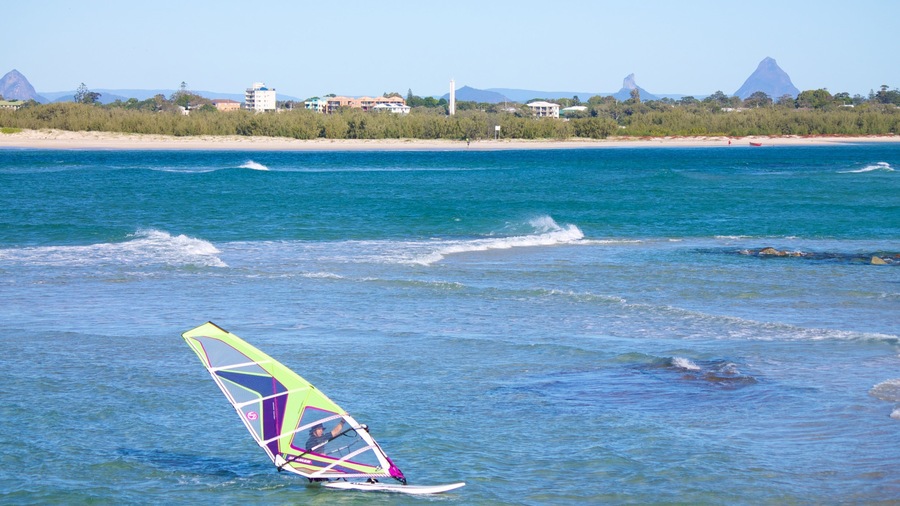 Golden Beach showing windsurfing and general coastal views
