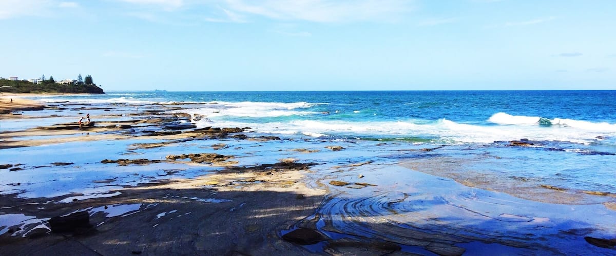 With the temperatures around Brisbane not easing for another week, there's only one place I wish I could be... THE BEACH! #beachbound #australia #sunshinecoast #ocean #rockpools #queensland