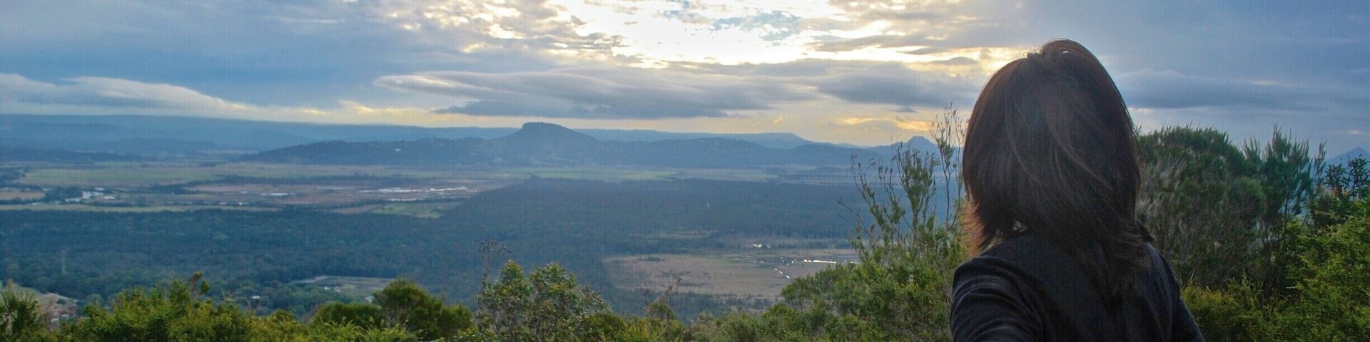 Climbing Mount Coolum.
Awesome views on the top of Mount Coolum! It's a short climb (only half an hour) but it was a good hike due to steep steps near the top of the summit. There were interesting rock formations and fauna on the way as well.
#hiking #climbing
