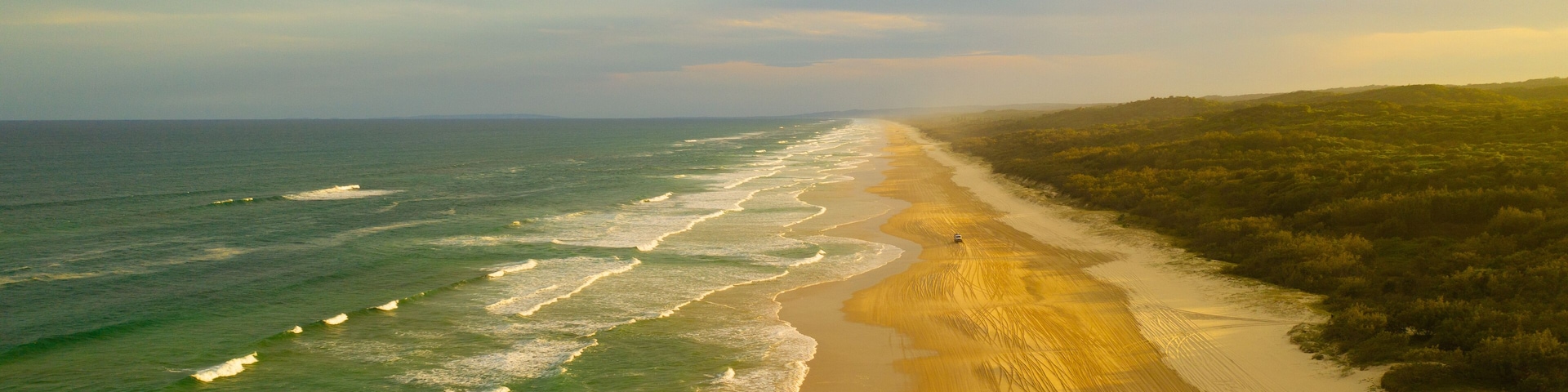 Eastern Ocean beach near Eurong