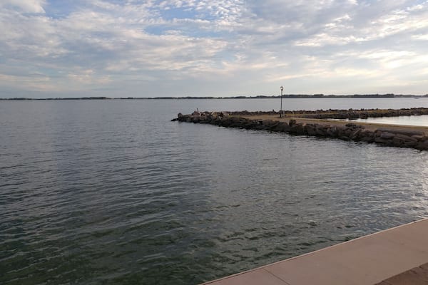 Grand Lake is underappreciated. It has wonderful boating and cool vistas. We stayed at a condo right on the lake. Blue Herons everywhere.