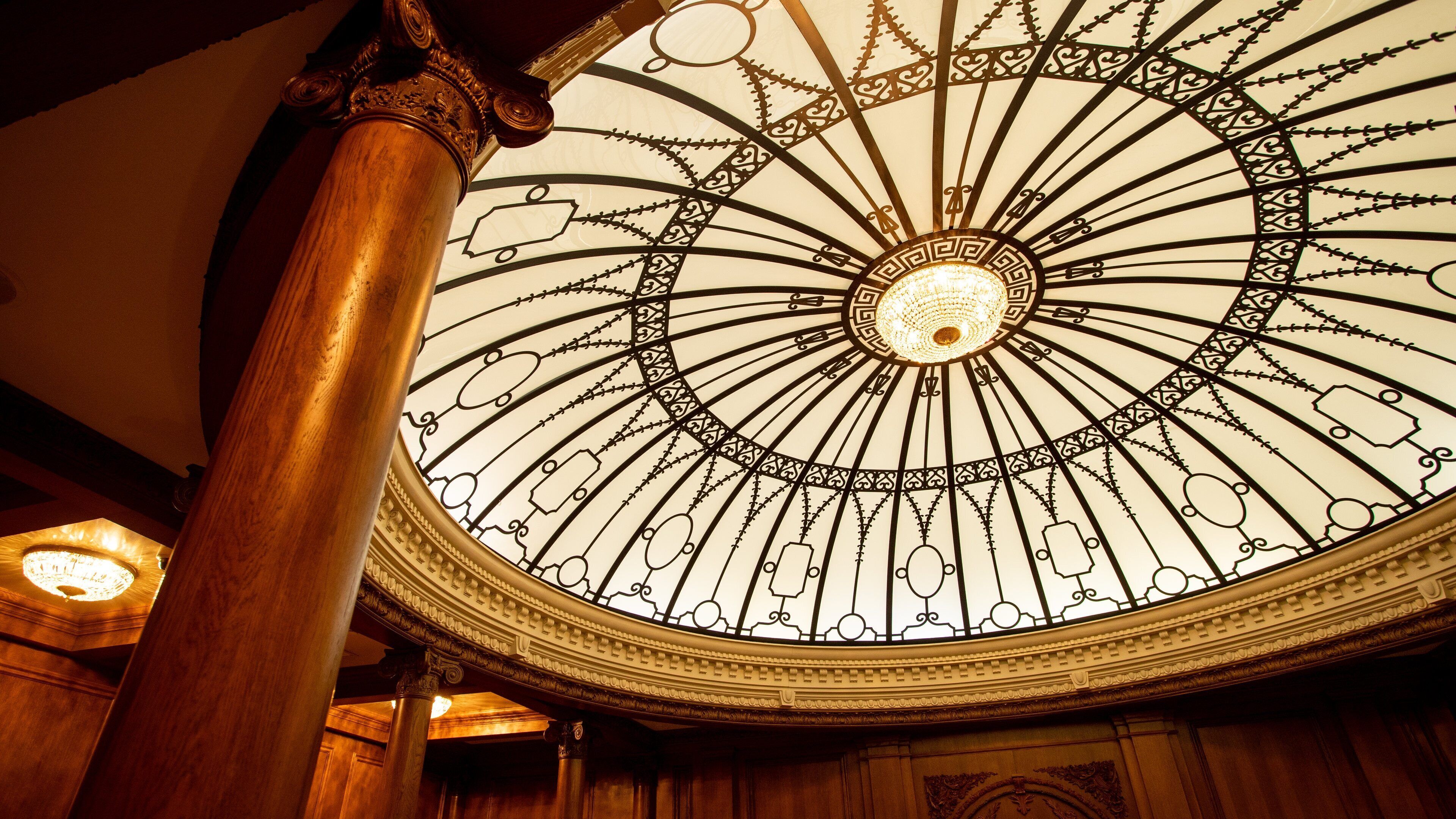 Pigeon Forge featuring interior views