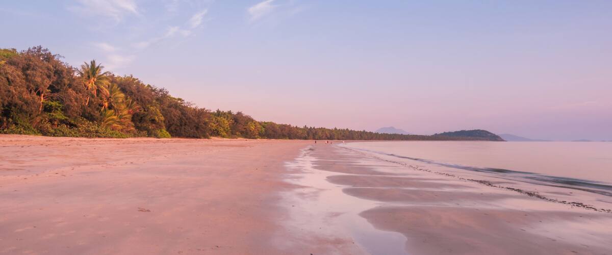 Sunrise at Four Mile Beach
#sunrise #beach #australia